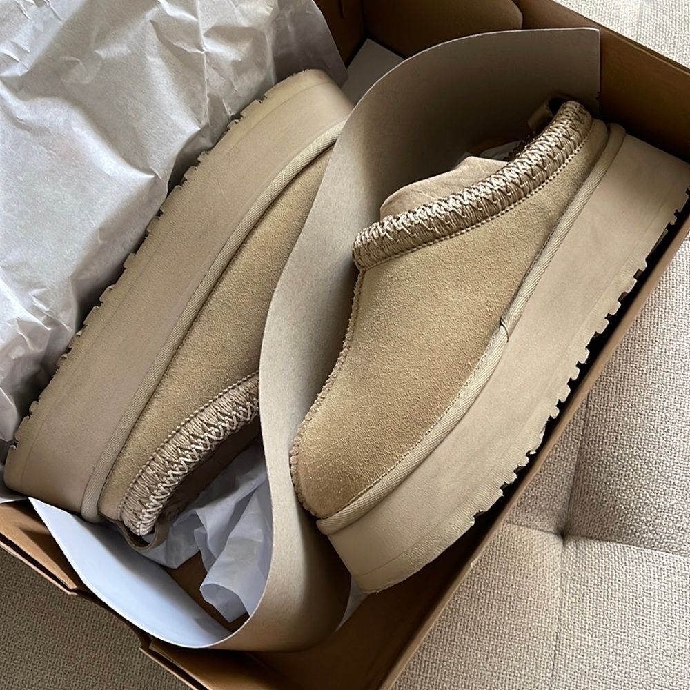 Ugg TAZZ platform slippers in mustard seed